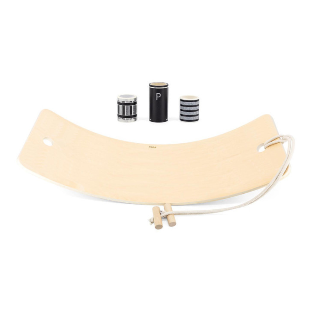 The VIGA Wooden Balancing Board pictured on a white background