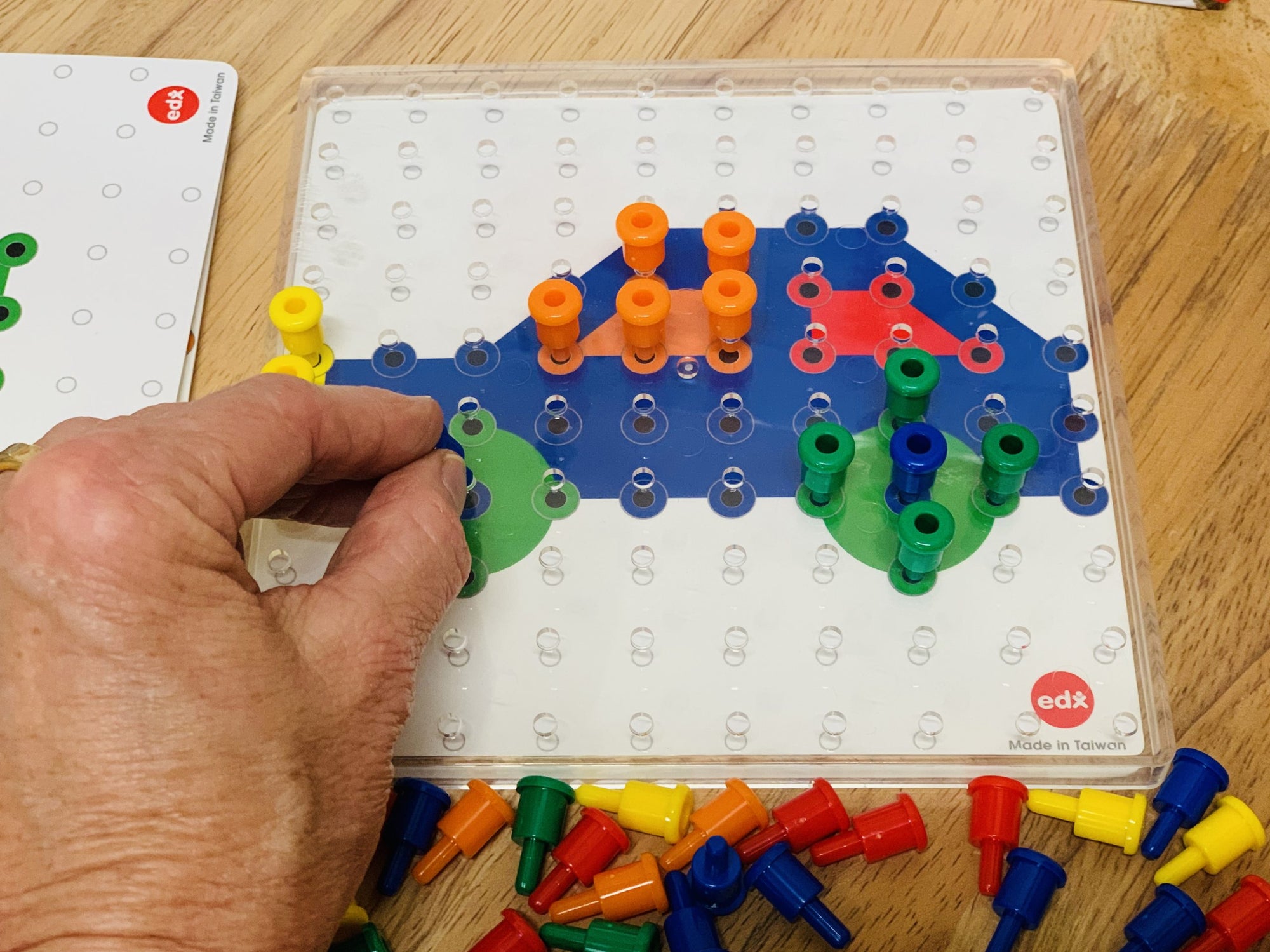 Small Pegs Activity Set